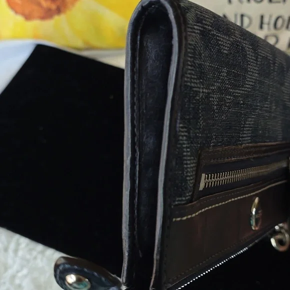 Coach DENIM POPPY Legacy LINED large Wristlet. Fits Iphone RARE - Picture 14 of 15